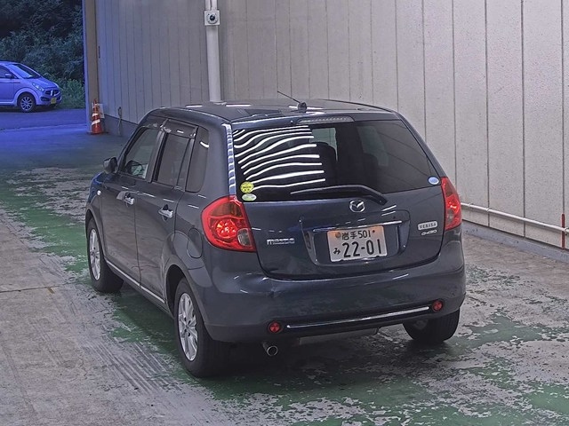 MAZDA VERISA 2009