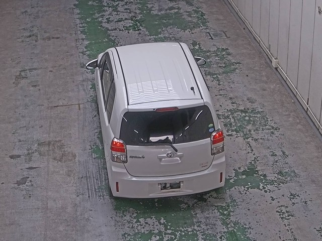 TOYOTA SPADE 2013