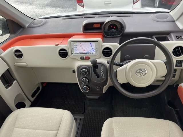 TOYOTA SPADE 2013