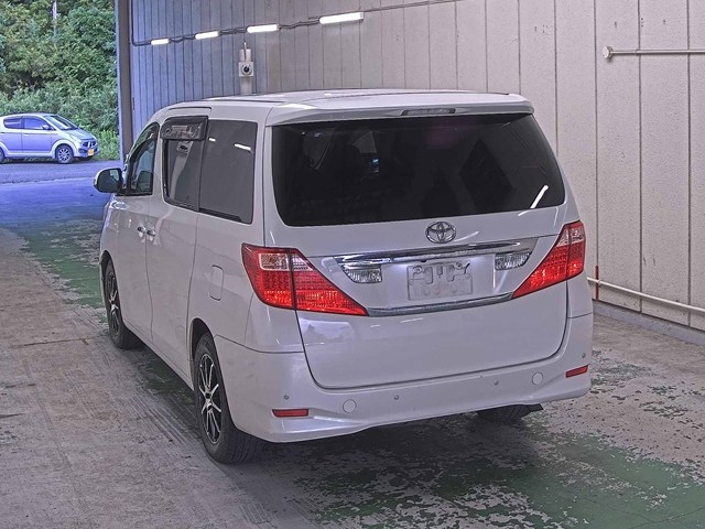 TOYOTA ALPHARD 2008