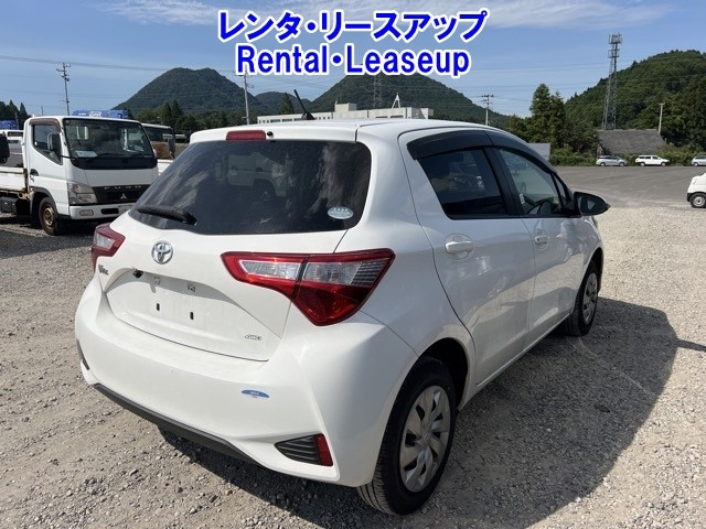 TOYOTA VITZ 2018