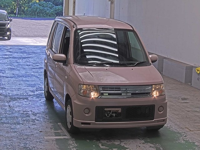 MITSUBISHI TOPPO 2011
