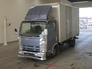 ISUZU ELF 2011