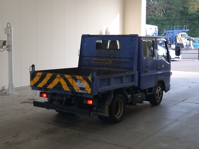 MITSUBISHI CANTER 2010