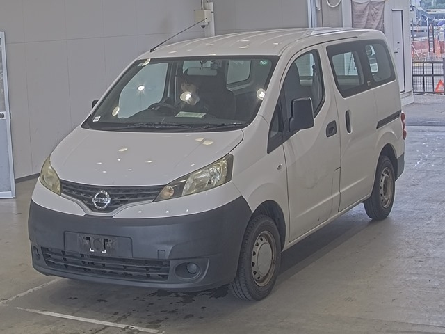 NISSAN NV200 2016