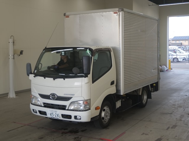 HINO DUTRO 2015