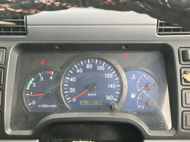 MITSUBISHI CANTER 2010