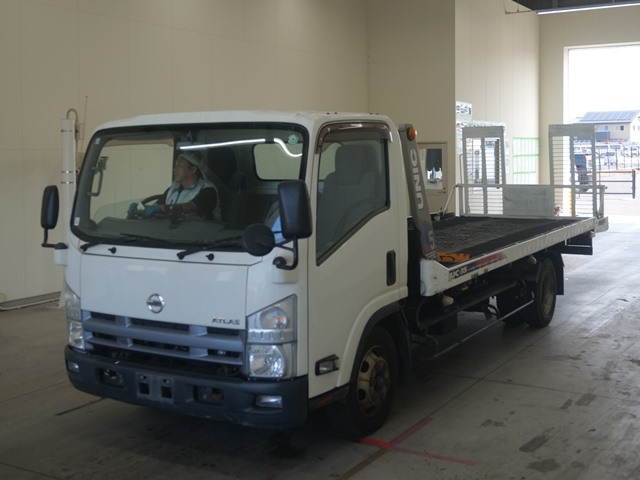NISSAN ATLAS 2012