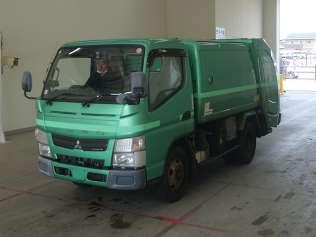 MITSUBISHI CANTER 2014