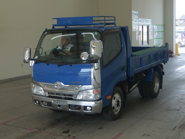 HINO DUTRO 2014