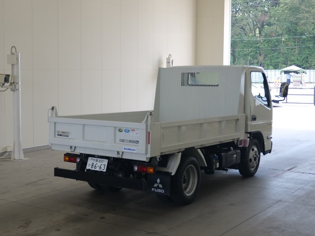 MITSUBISHI CANTER 2024