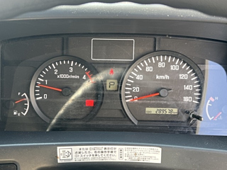 ISUZU ELF 2018
