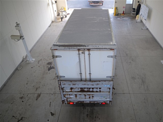 ISUZU ELF 2011