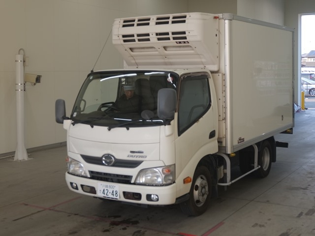 HINO DUTRO 2015