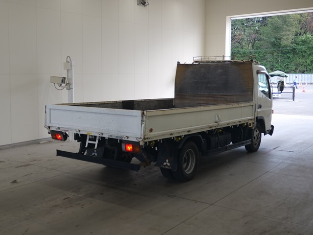 MITSUBISHI CANTER 2011