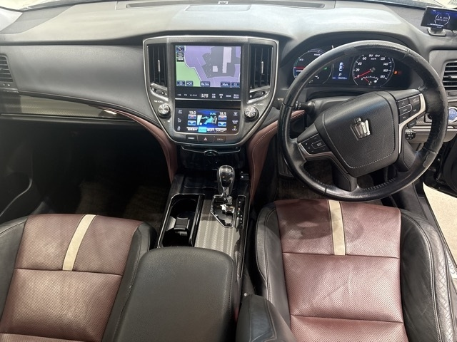 TOYOTA CROWN 2014
