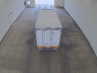 ISUZU ELF 2022