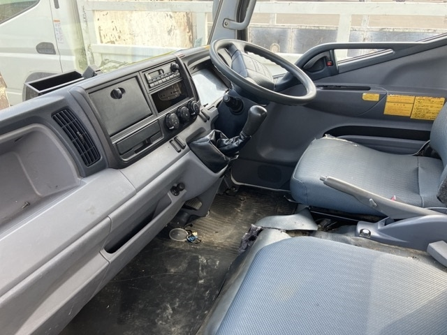 MITSUBISHI CANTER 2013