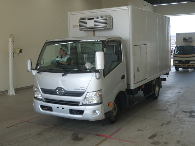 HINO DUTRO 2015