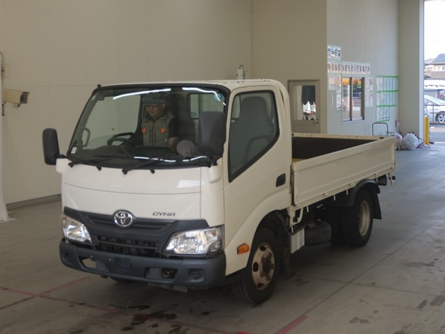 TOYOTA DYNA 2017