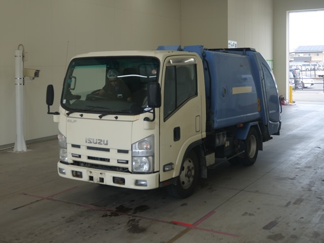 ISUZU ELF 2012