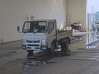 MITSUBISHI CANTER 2018