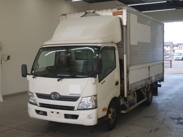 HINO DUTRO 2016
