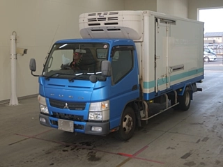 MITSUBISHI CANTER 2016