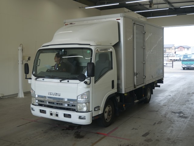 ISUZU ELF 2011