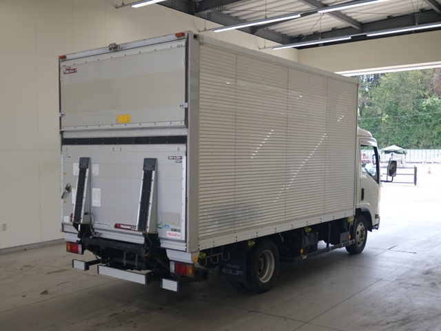 ISUZU ELF 2011