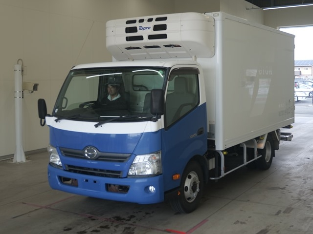 HINO DUTRO 2016
