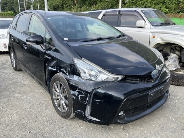 TOYOTA PRIUS ALPHA 2016