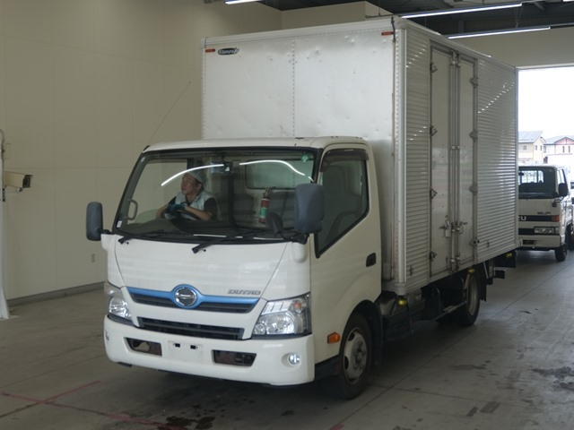 HINO DUTRO 2016