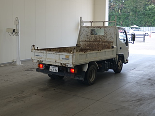 ISUZU ELF 2011