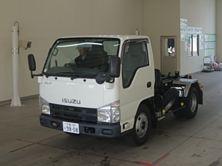 ISUZU ELF 2015