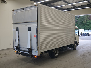 ISUZU ELF 2013