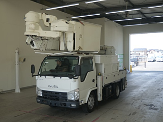 ISUZU ELF 2011