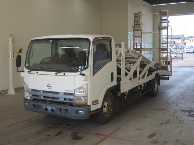 NISSAN ATLAS 2008