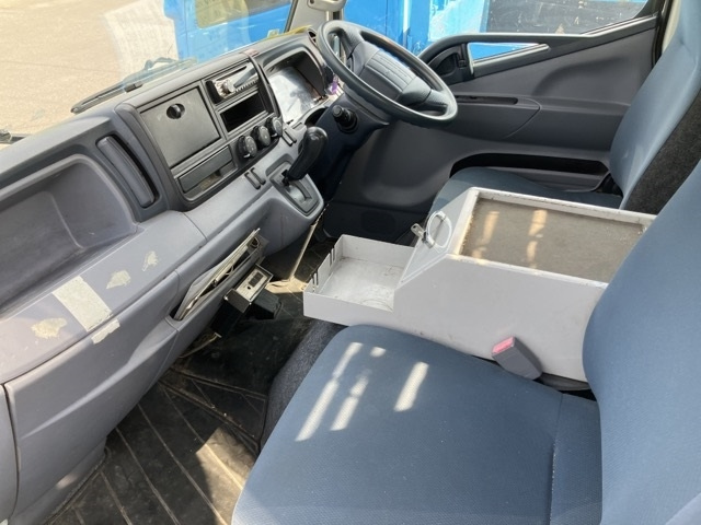 MITSUBISHI CANTER 2014