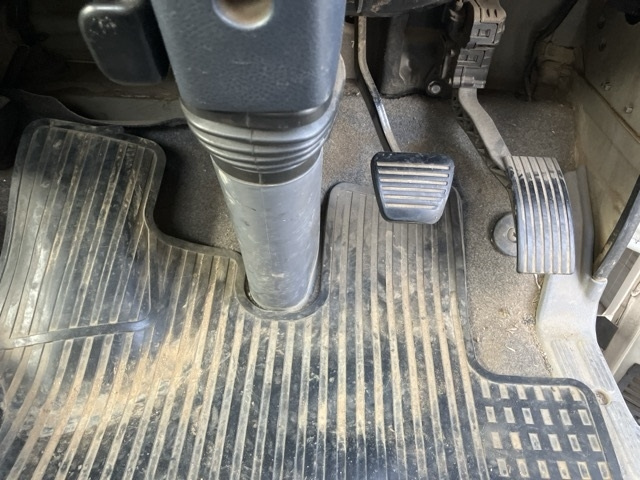 MITSUBISHI CANTER 2011