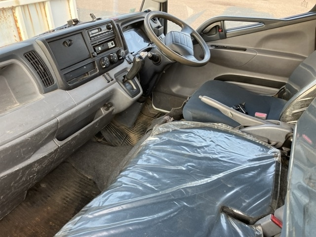 MITSUBISHI CANTER 2011