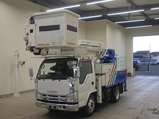 ISUZU ELF 2008