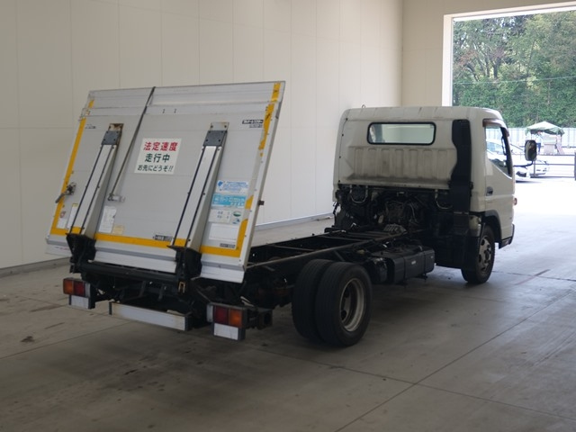 MITSUBISHI CANTER 2011