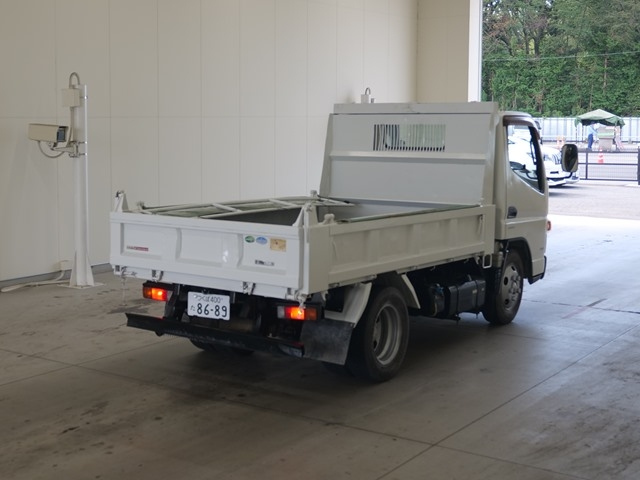 MITSUBISHI CANTER 2013