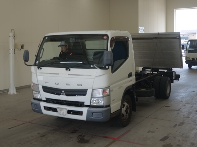 MITSUBISHI CANTER 2011