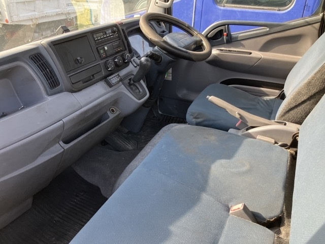 MITSUBISHI CANTER 2012