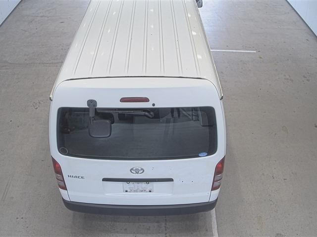 TOYOTA HIACE 2014