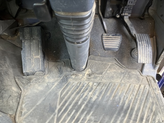 MITSUBISHI CANTER 2011