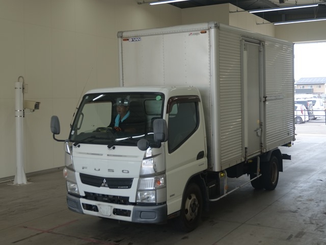 MITSUBISHI CANTER 2012