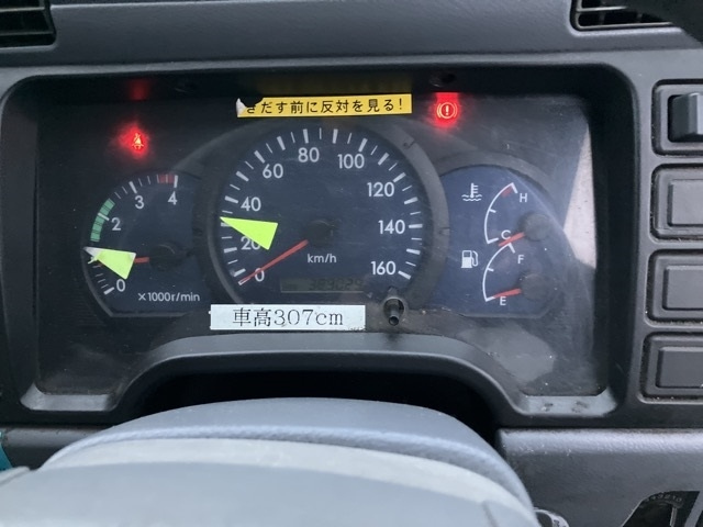 MITSUBISHI CANTER 2011